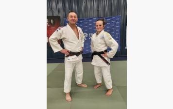 Léna ceinture noire